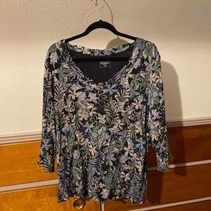 3/4 sleeve basic floral tee